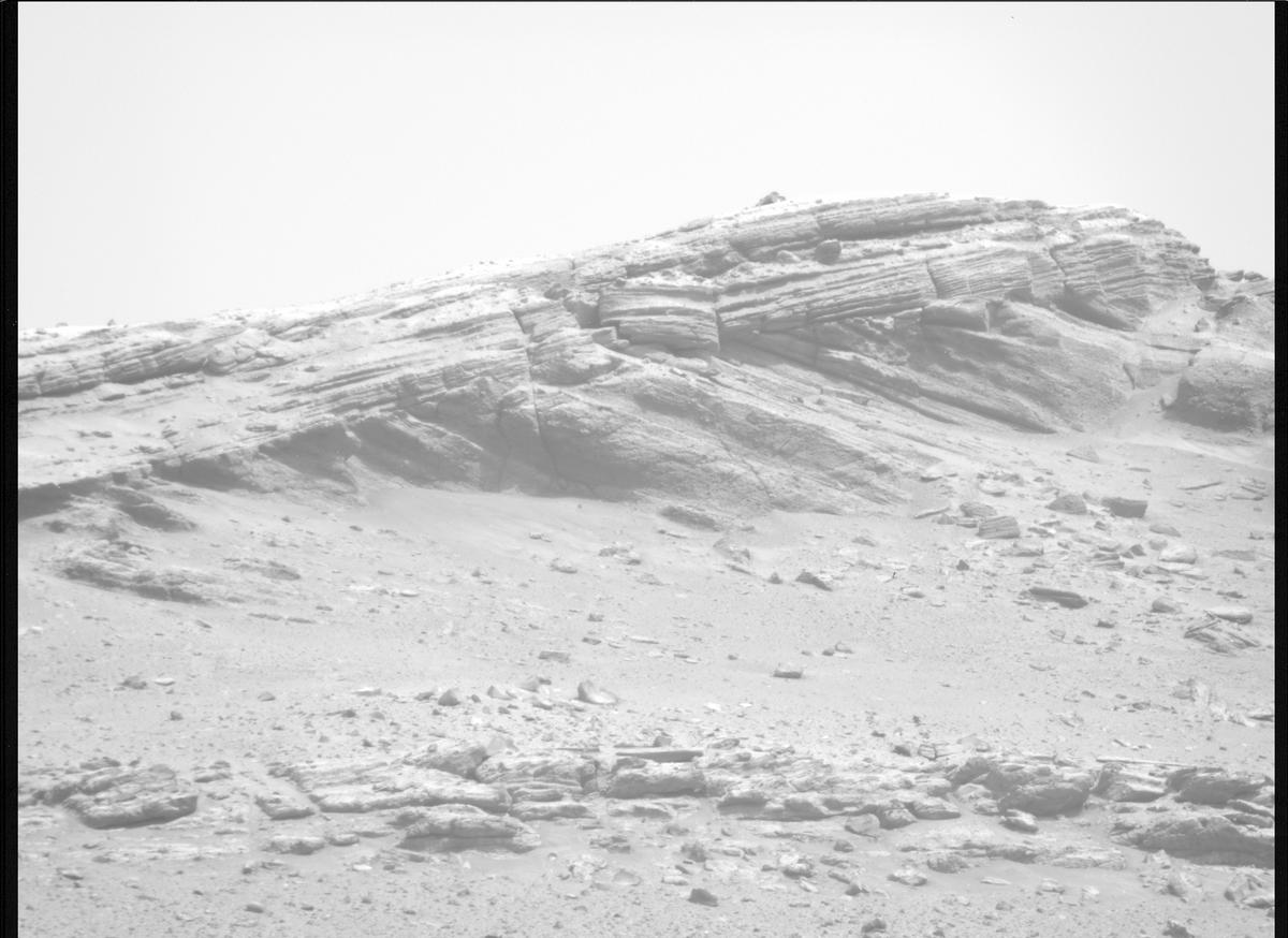 This image was taken by MCZ_RIGHT onboard NASA's Mars rover Perseverance on Sol 525