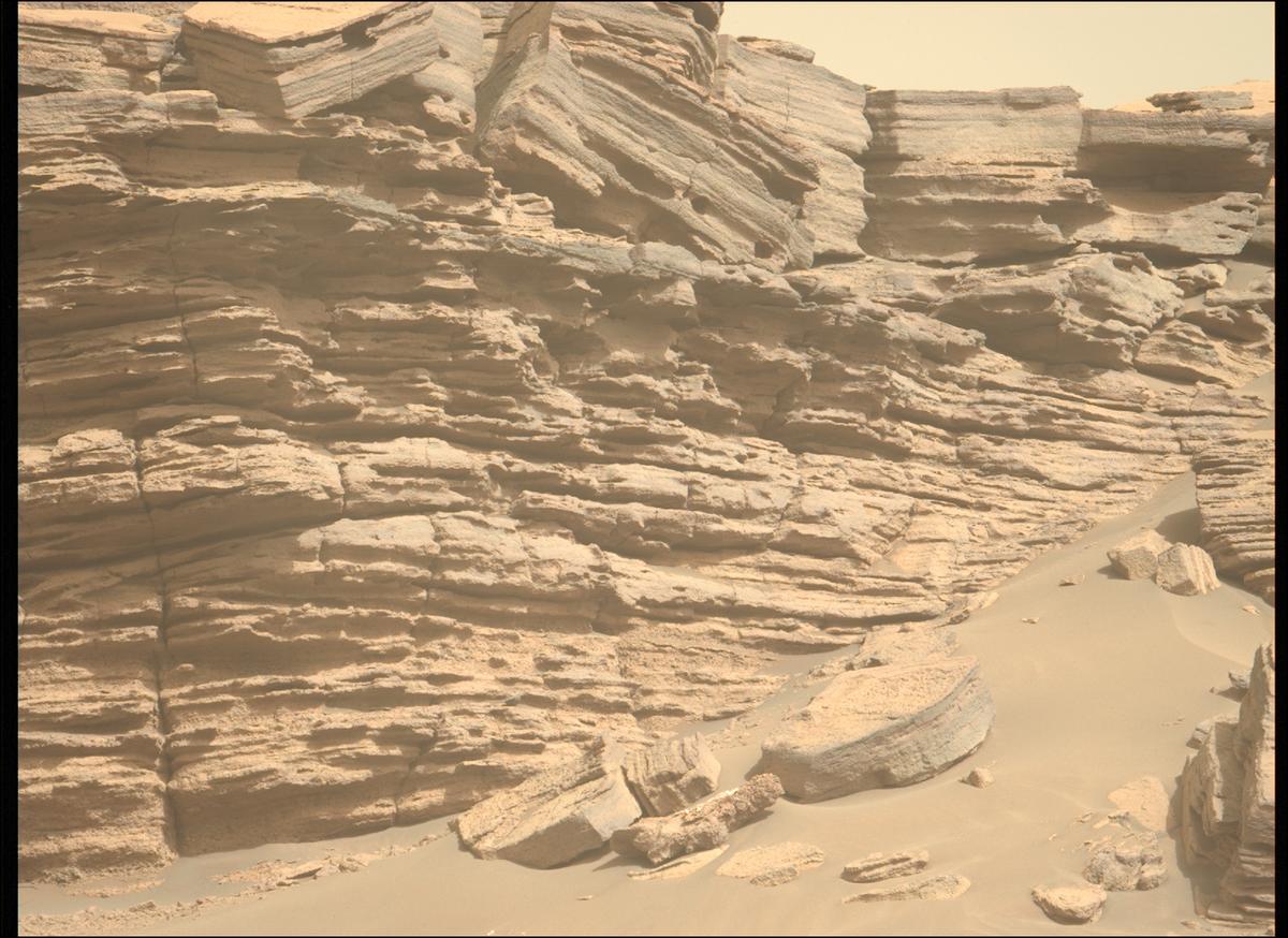 This image was taken by MCZ_LEFT onboard NASA's Mars rover Perseverance on Sol 526