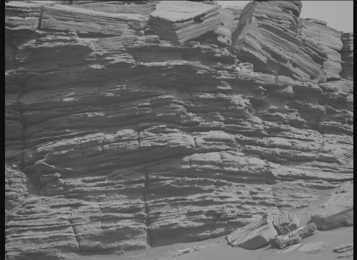 This image was taken by MCZ_RIGHT onboard NASA's Mars rover Perseverance on Sol 526