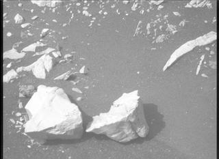 View image taken on Mars, Mars Perseverance Sol 526: Right Mastcam-Z Camera