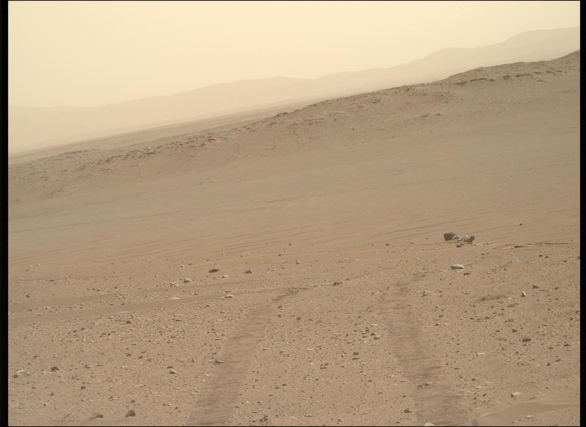 This image was taken by MCZ_RIGHT onboard NASA's Mars rover Perseverance on Sol 528
