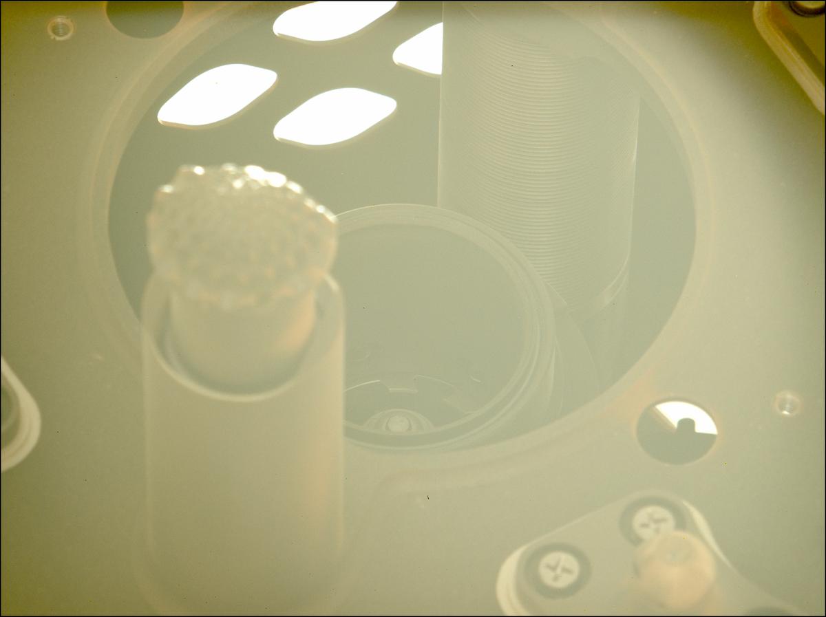 This image was taken by MCZ_LEFT onboard NASA's Mars rover Perseverance on Sol 529