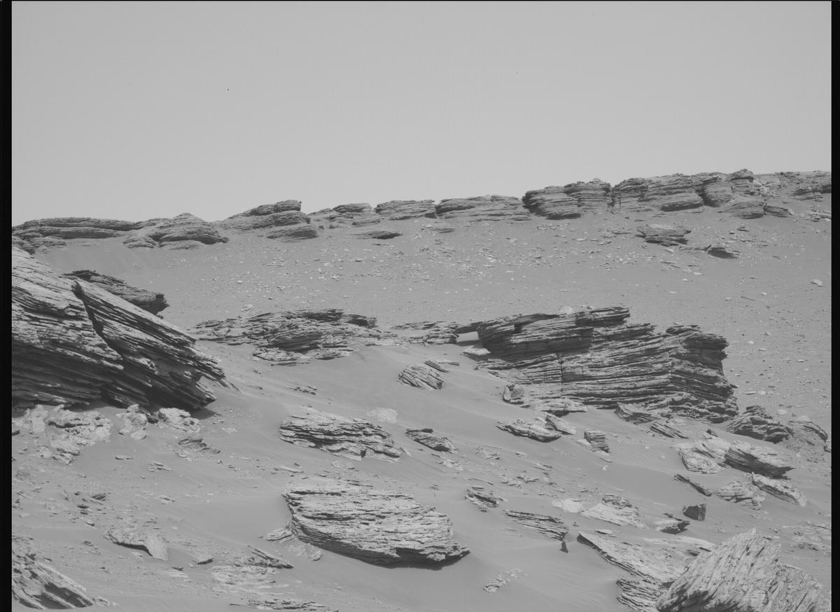 This image was taken by MCZ_LEFT onboard NASA's Mars rover Perseverance on Sol 530