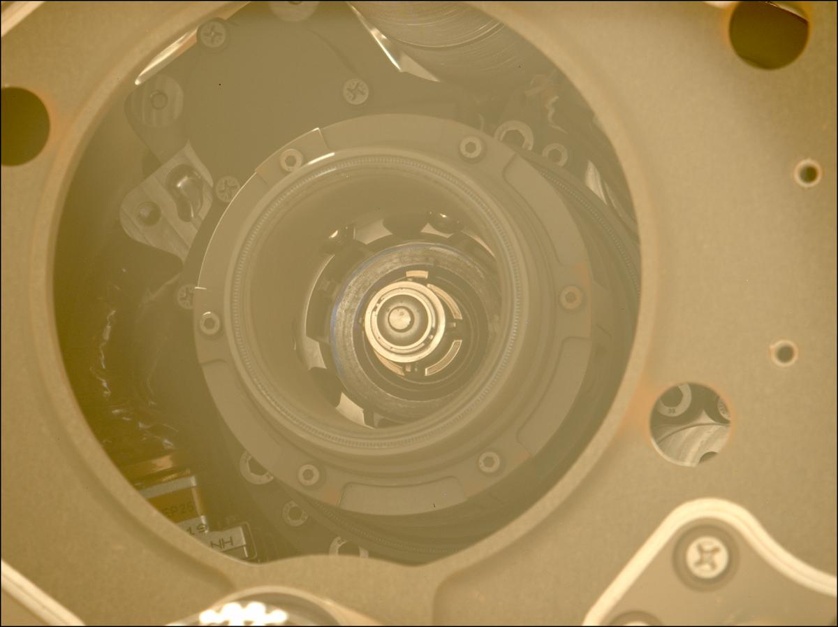 This image was taken by MCZ_LEFT onboard NASA's Mars rover Perseverance on Sol 530