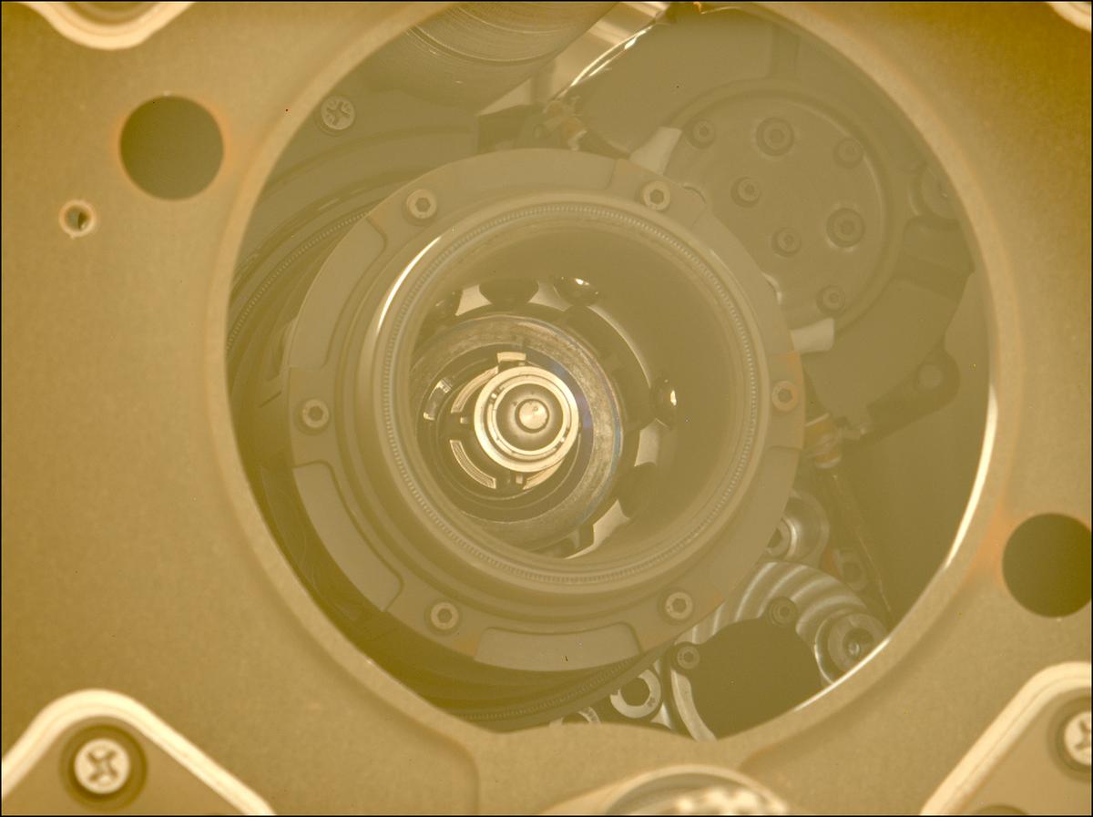 This image was taken by MCZ_LEFT onboard NASA's Mars rover Perseverance on Sol 530