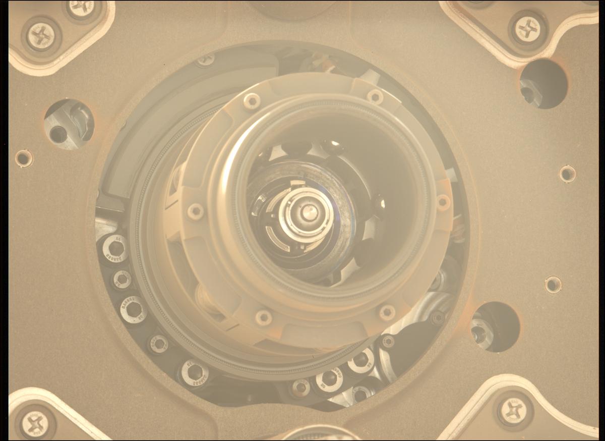 This image was taken by MCZ_LEFT onboard NASA's Mars rover Perseverance on Sol 530