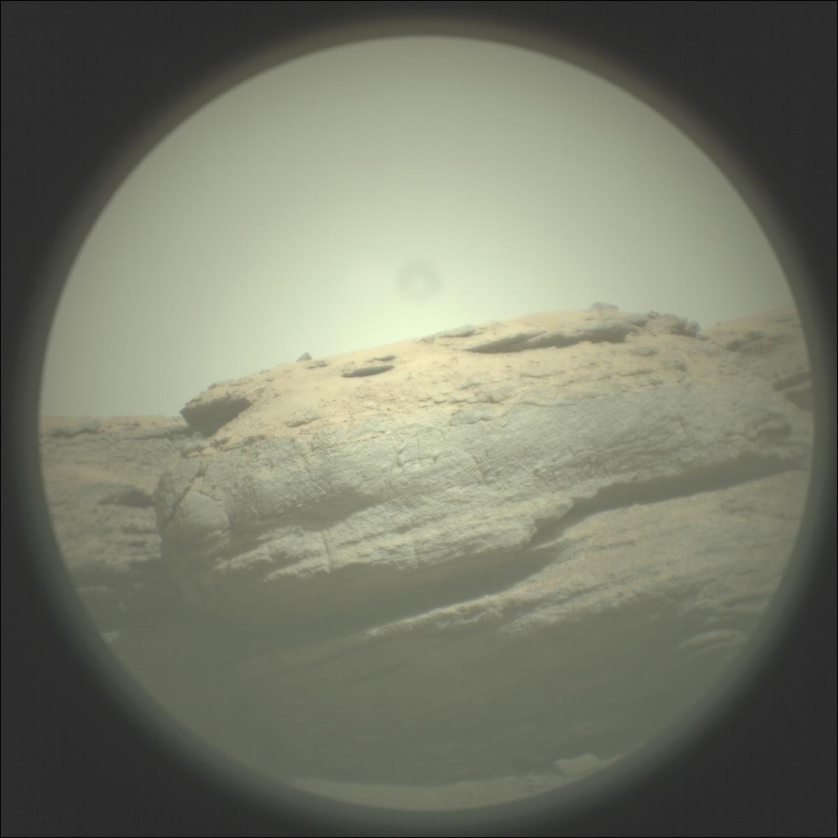 This image was taken by SUPERCAM_RMI onboard NASA's Mars rover Perseverance on Sol 533