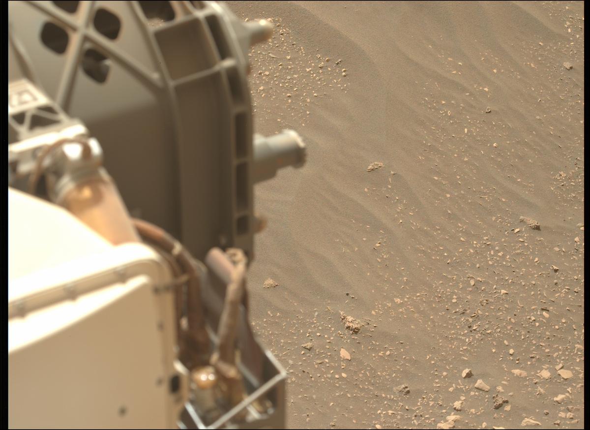 This image was taken by MCZ_LEFT onboard NASA's Mars rover Perseverance on Sol 534