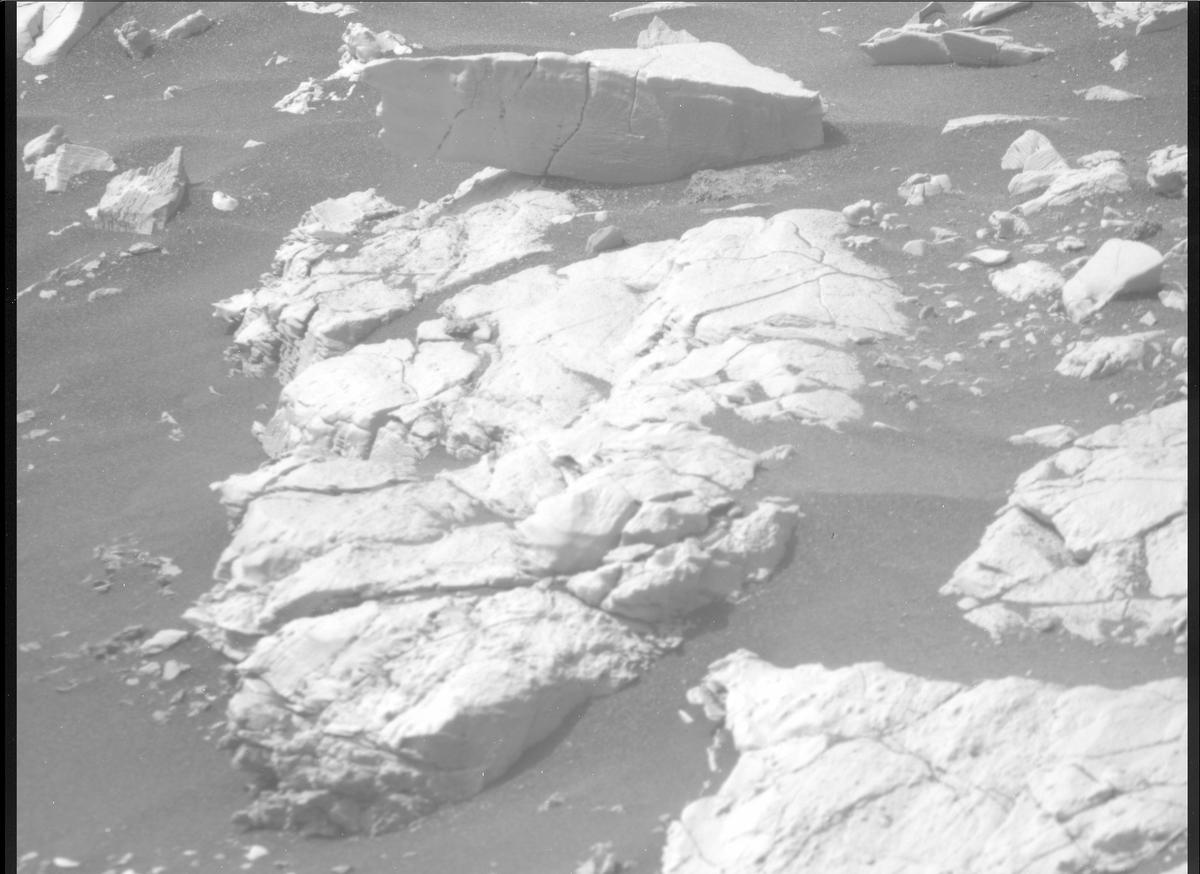 This image was taken by MCZ_RIGHT onboard NASA's Mars rover Perseverance on Sol 534