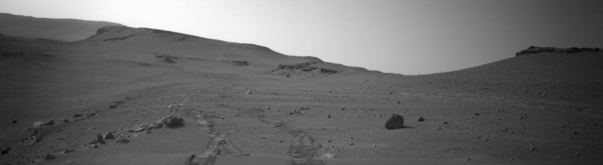 This image was taken by NAVCAM_LEFT onboard NASA's Mars rover Perseverance on Sol 537