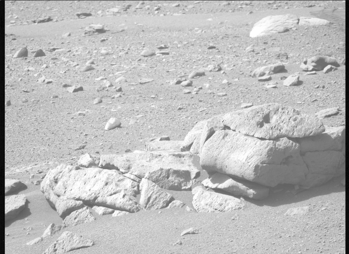 This image was taken by MCZ_LEFT onboard NASA's Mars rover Perseverance on Sol 538