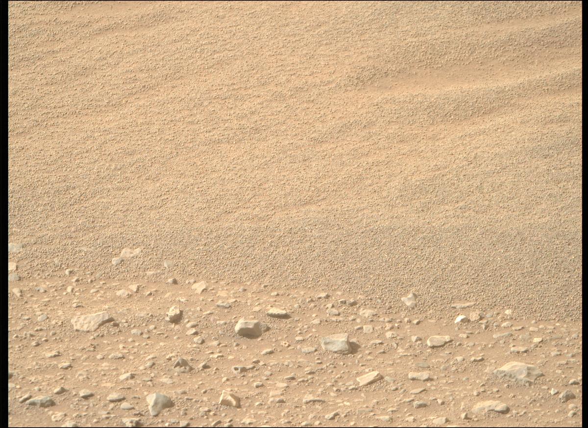 This image was taken by MCZ_RIGHT onboard NASA's Mars rover Perseverance on Sol 540