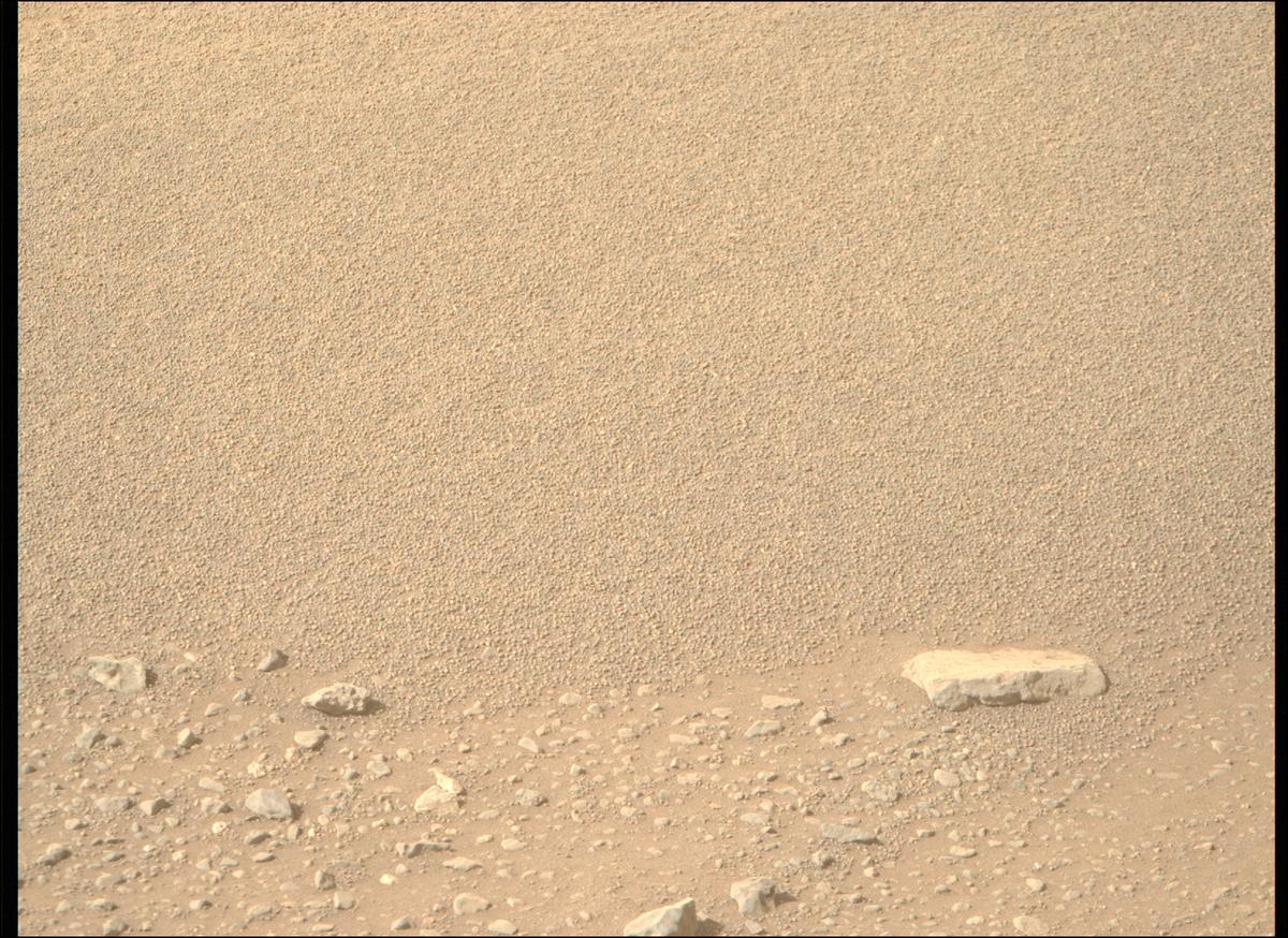 This image was taken by MCZ_RIGHT onboard NASA's Mars rover Perseverance on Sol 540