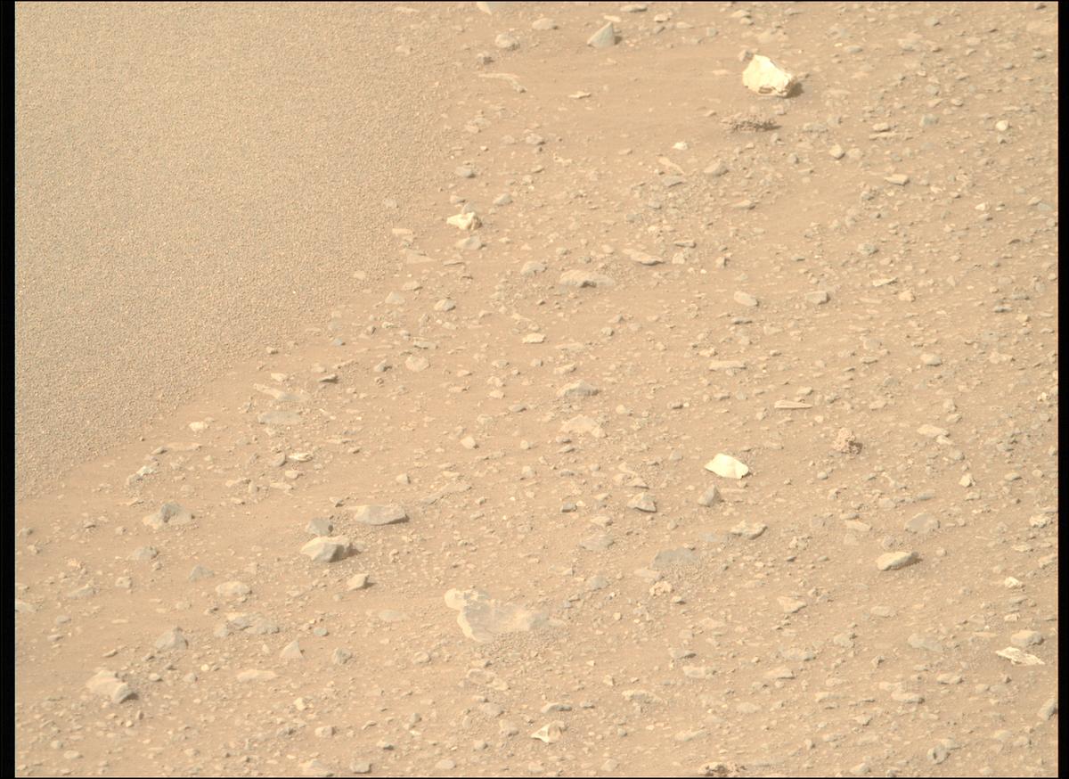This image was taken by MCZ_RIGHT onboard NASA's Mars rover Perseverance on Sol 540
