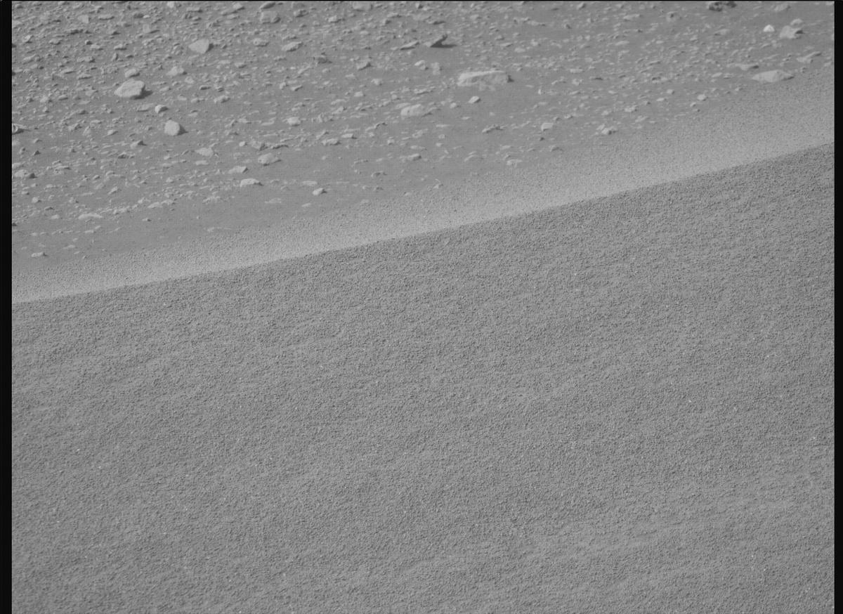 This image was taken by MCZ_RIGHT onboard NASA's Mars rover Perseverance on Sol 540