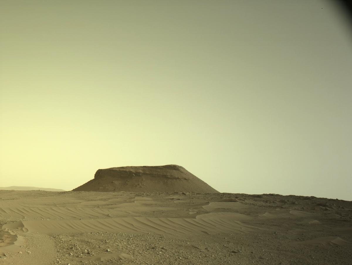 This image was taken by NAVCAM_RIGHT onboard NASA's Mars rover Perseverance on Sol 543