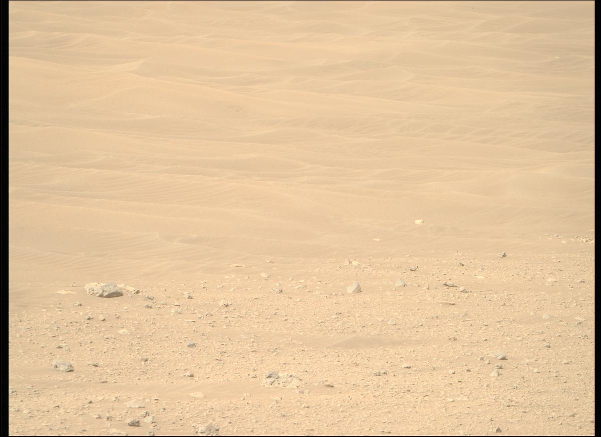 This image was taken by MCZ_RIGHT onboard NASA's Mars rover Perseverance on Sol 543