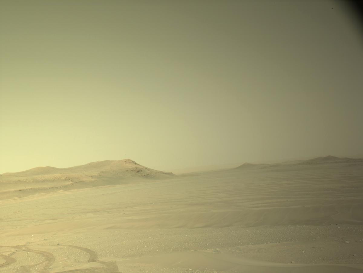 This image was taken by NAVCAM_RIGHT onboard NASA's Mars rover Perseverance on Sol 548