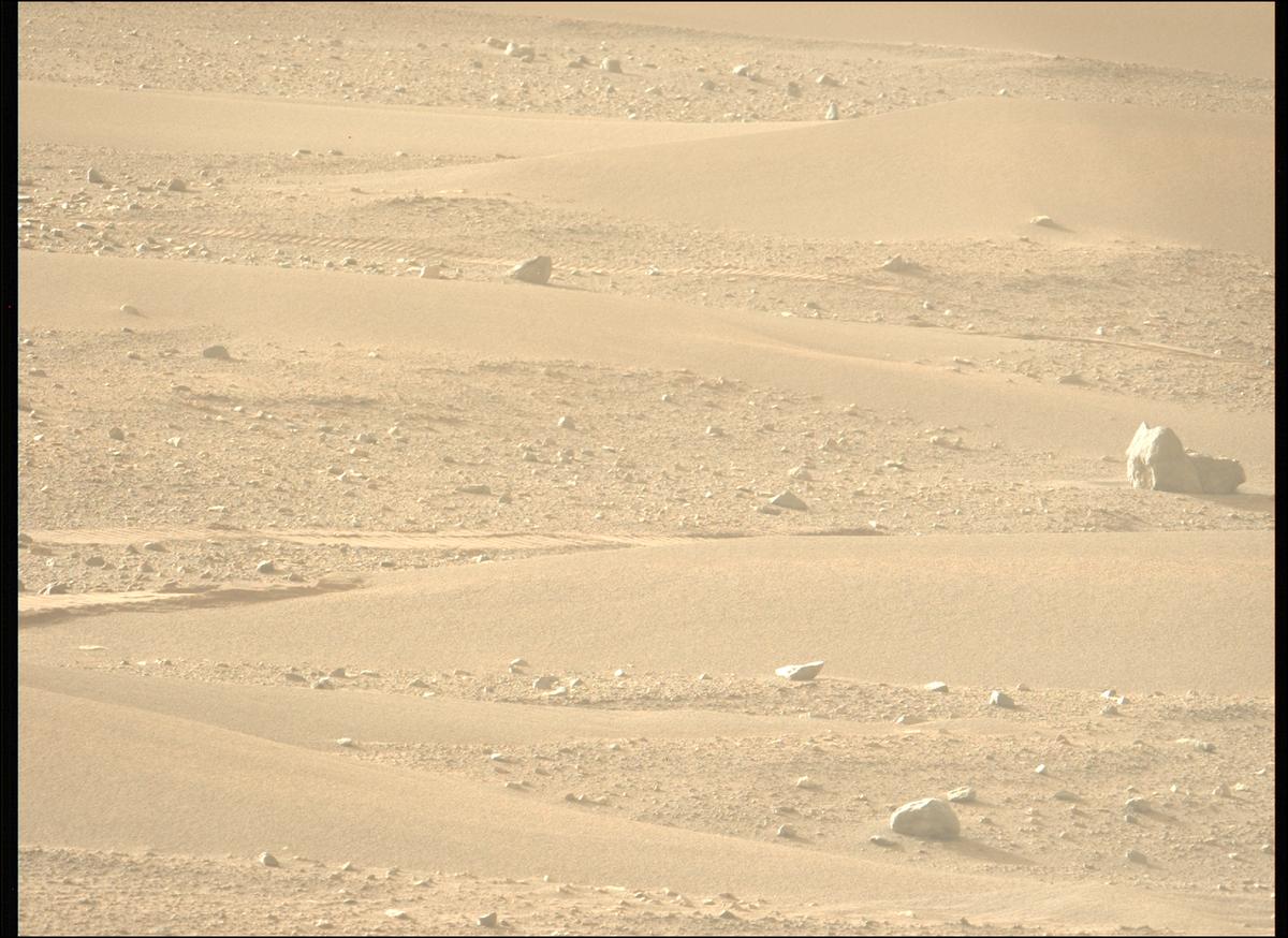 This image was taken by MCZ_LEFT onboard NASA's Mars rover Perseverance on Sol 548