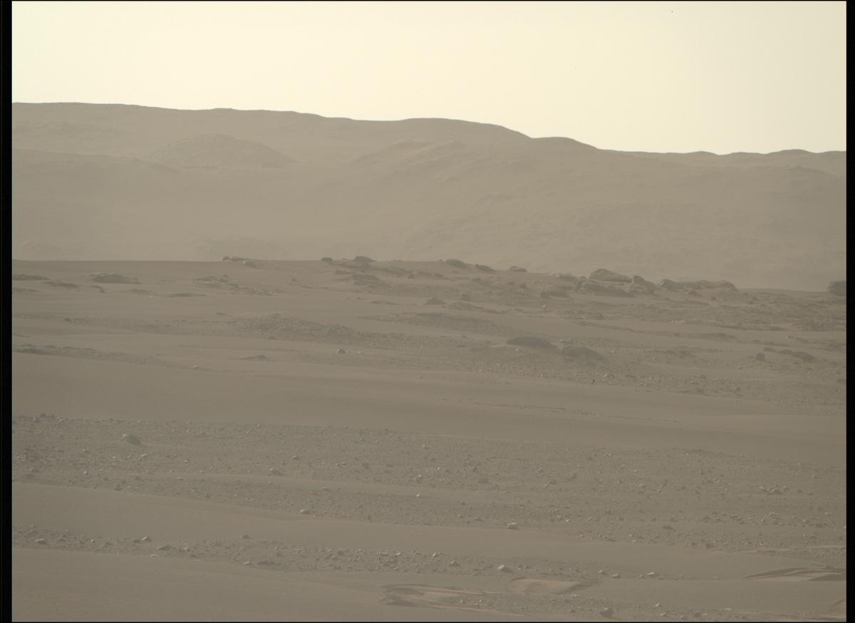 This image was taken by MCZ_RIGHT onboard NASA's Mars rover Perseverance on Sol 548