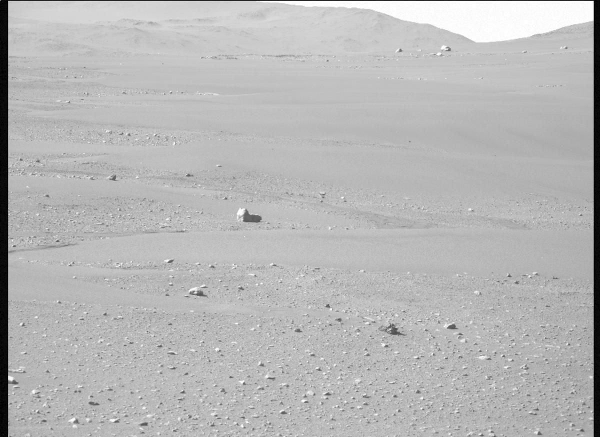 This image was taken by MCZ_LEFT onboard NASA's Mars rover Perseverance on Sol 549