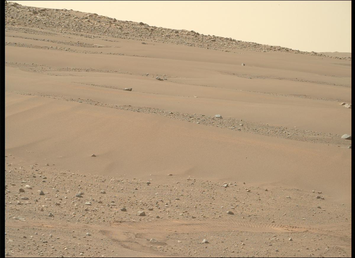 This image was taken by MCZ_RIGHT onboard NASA's Mars rover Perseverance on Sol 549
