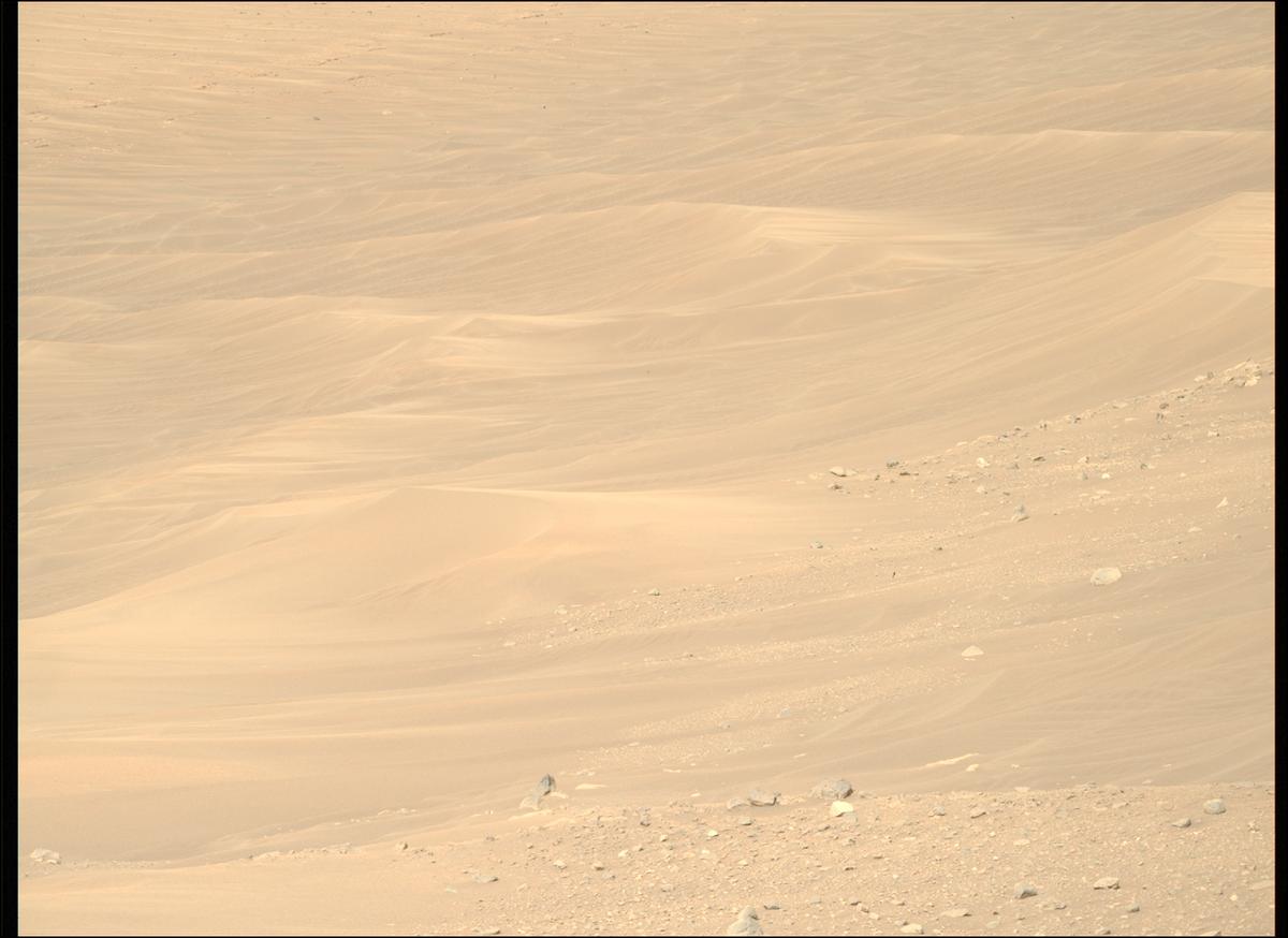 This image was taken by MCZ_RIGHT onboard NASA's Mars rover Perseverance on Sol 549