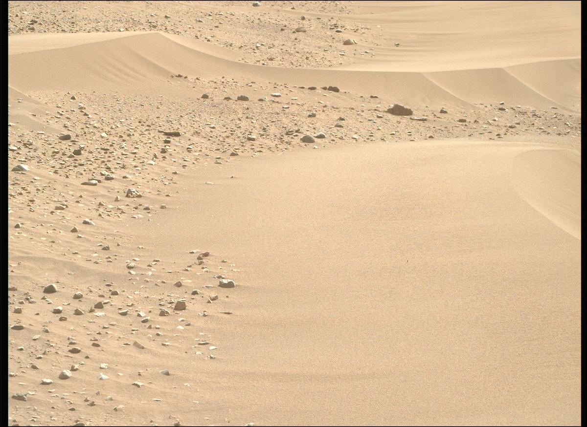 This image was taken by MCZ_RIGHT onboard NASA's Mars rover Perseverance on Sol 549