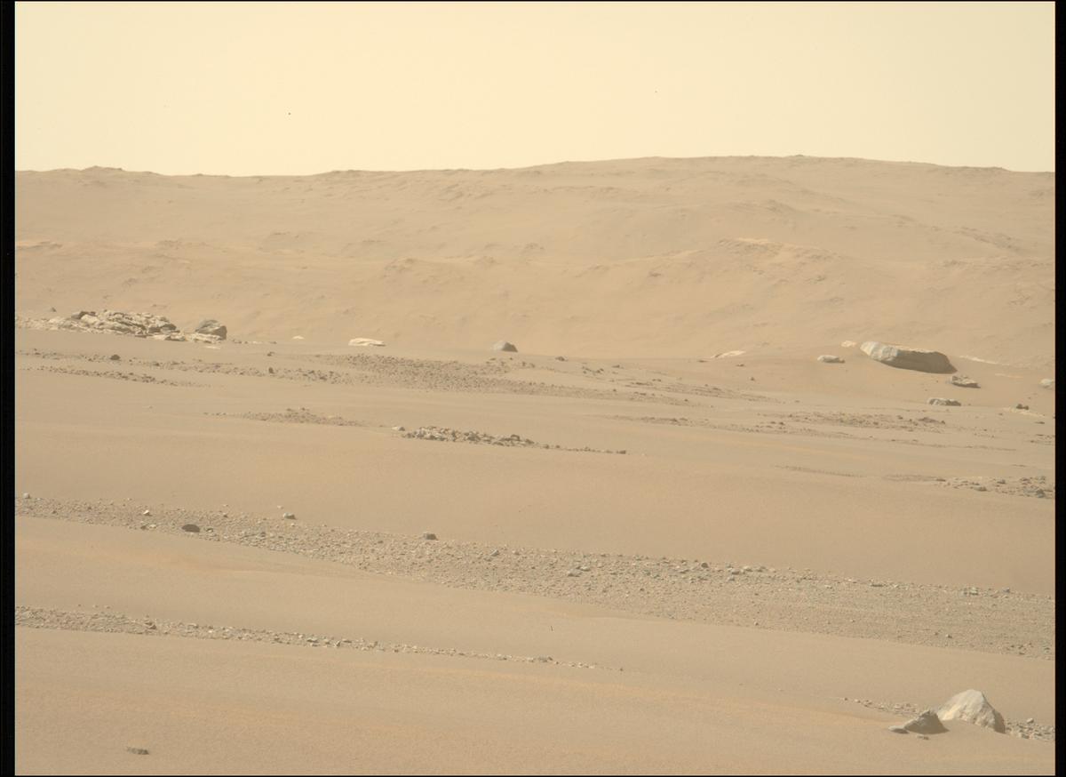 This image was taken by MCZ_LEFT onboard NASA's Mars rover Perseverance on Sol 550
