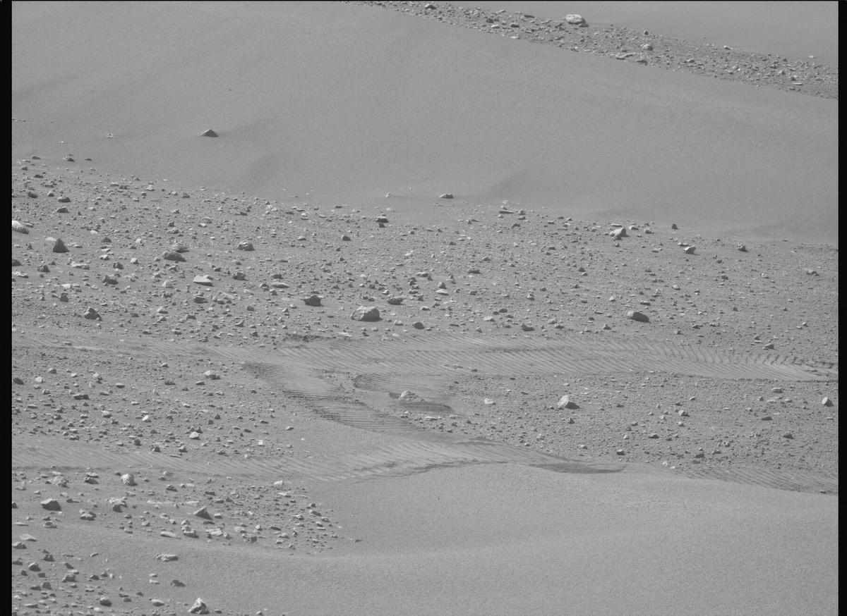 This image was taken by MCZ_LEFT onboard NASA's Mars rover Perseverance on Sol 550