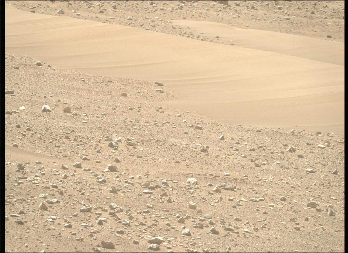 This image was taken by MCZ_RIGHT onboard NASA's Mars rover Perseverance on Sol 550