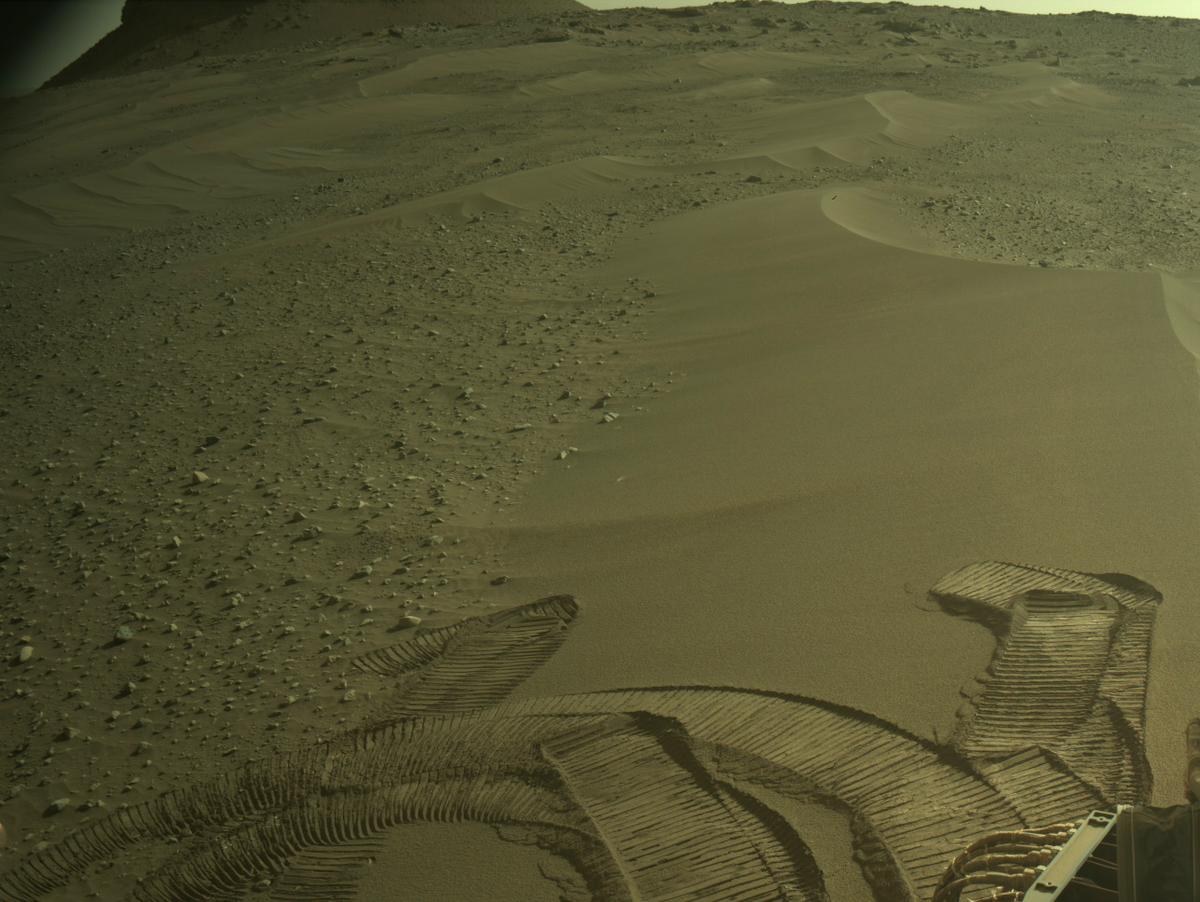 This image was taken by NAVCAM_LEFT onboard NASA's Mars rover Perseverance on Sol 551