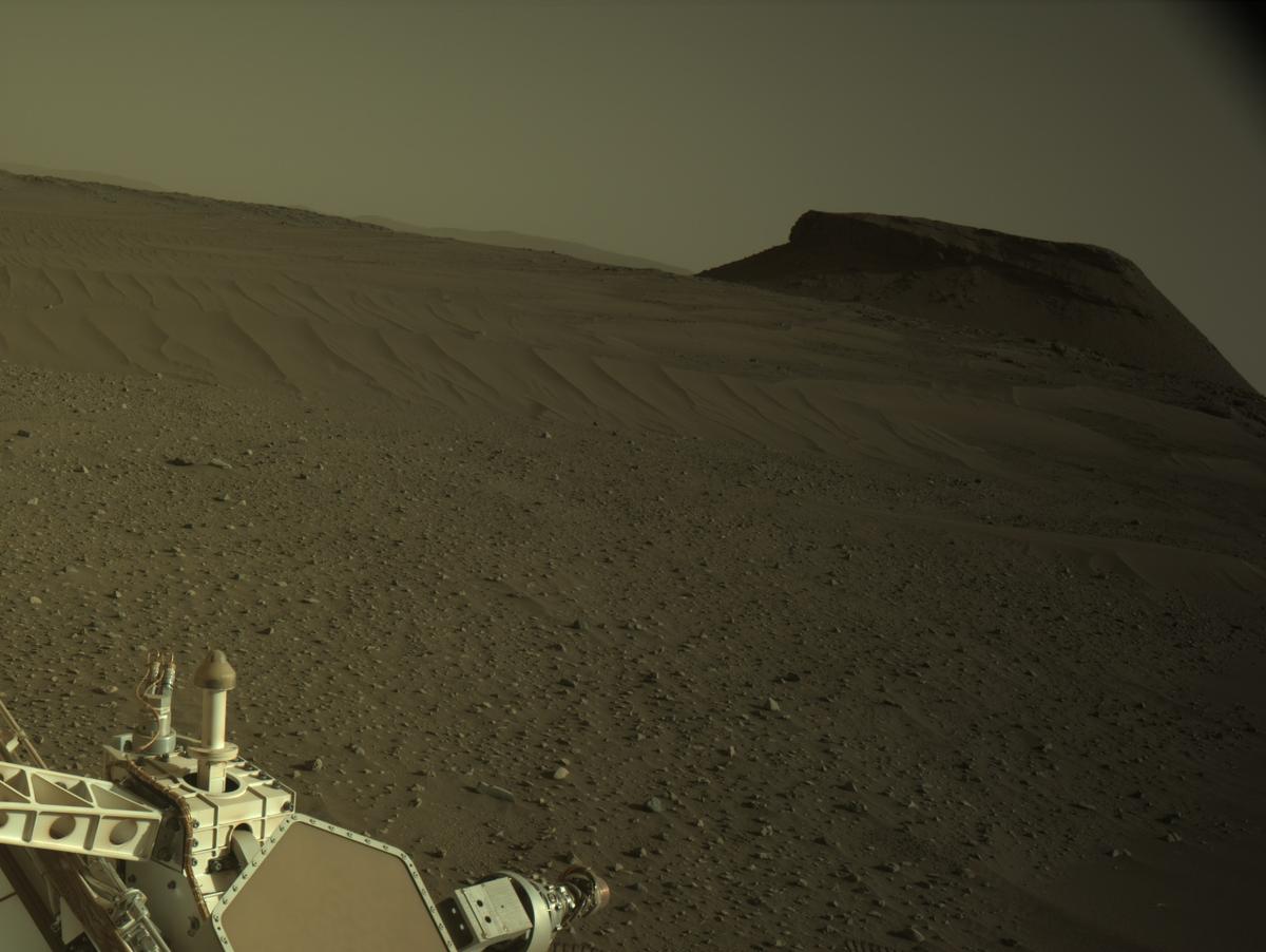 This image was taken by NAVCAM_LEFT onboard NASA's Mars rover Perseverance on Sol 551