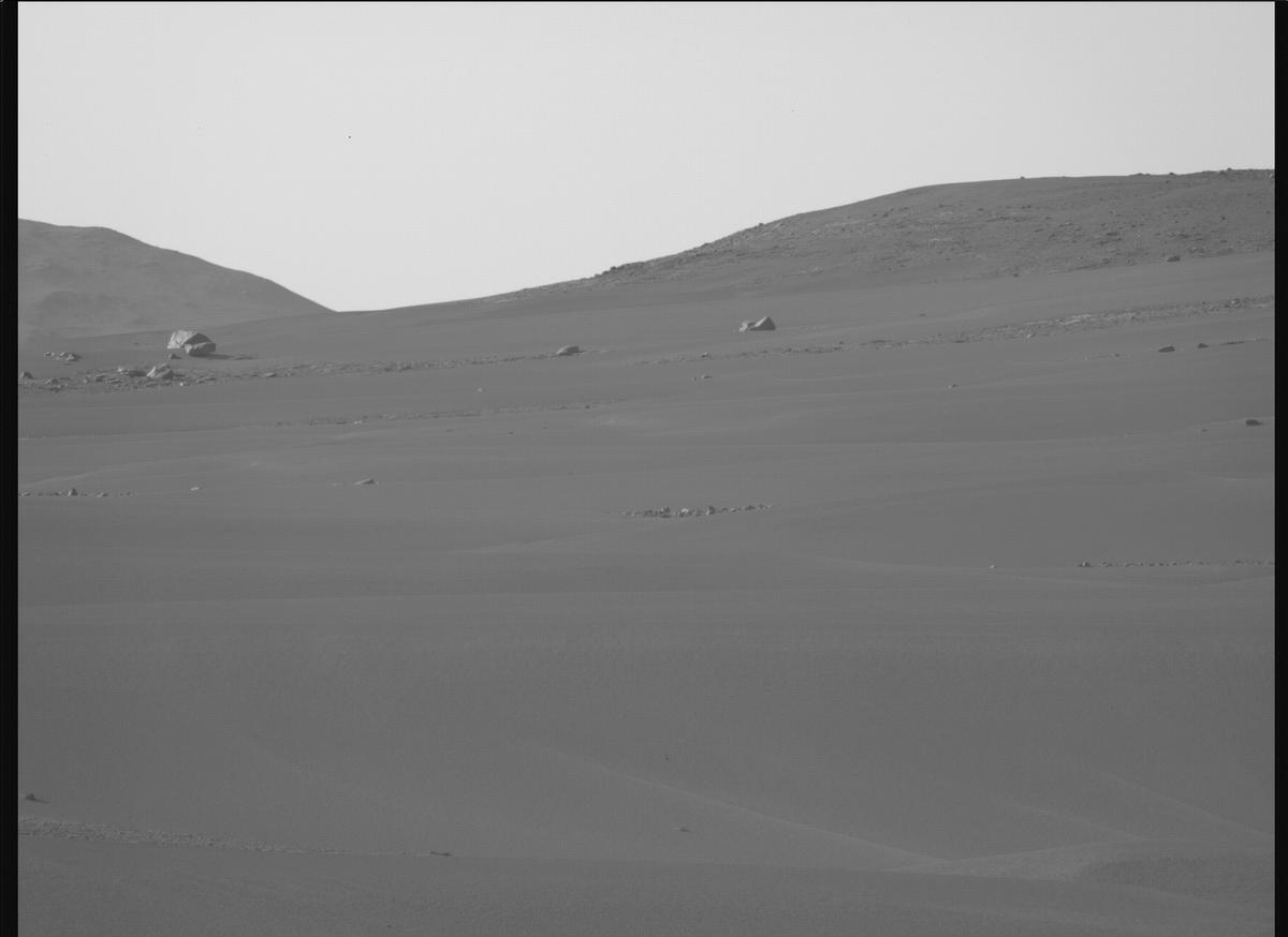 This image was taken by MCZ_LEFT onboard NASA's Mars rover Perseverance on Sol 551