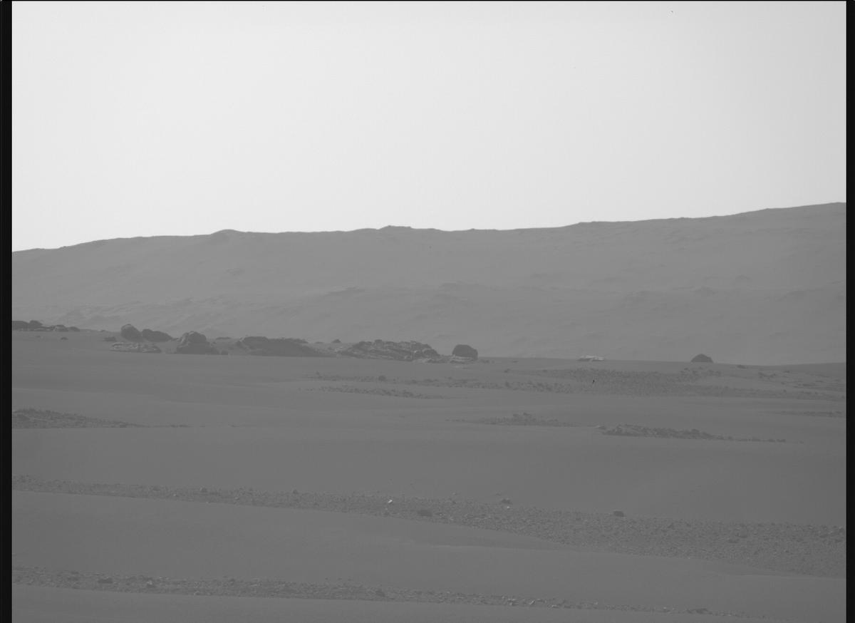 This image was taken by MCZ_RIGHT onboard NASA's Mars rover Perseverance on Sol 551