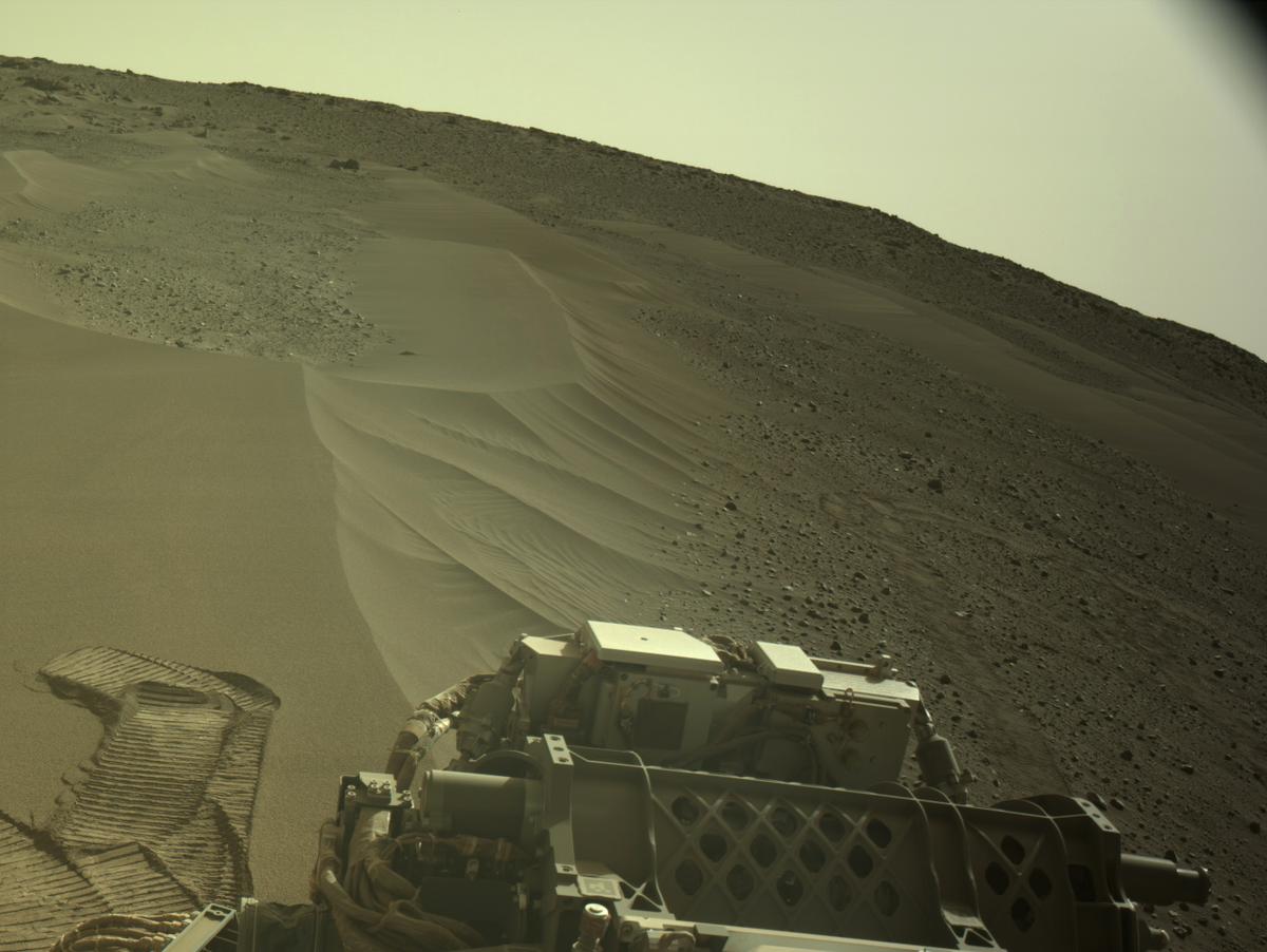 This image was taken by NAVCAM_LEFT onboard NASA's Mars rover Perseverance on Sol 552