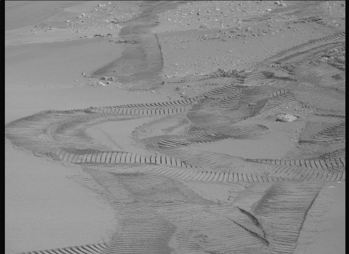 This image was taken by MCZ_LEFT onboard NASA's Mars rover Perseverance on Sol 552