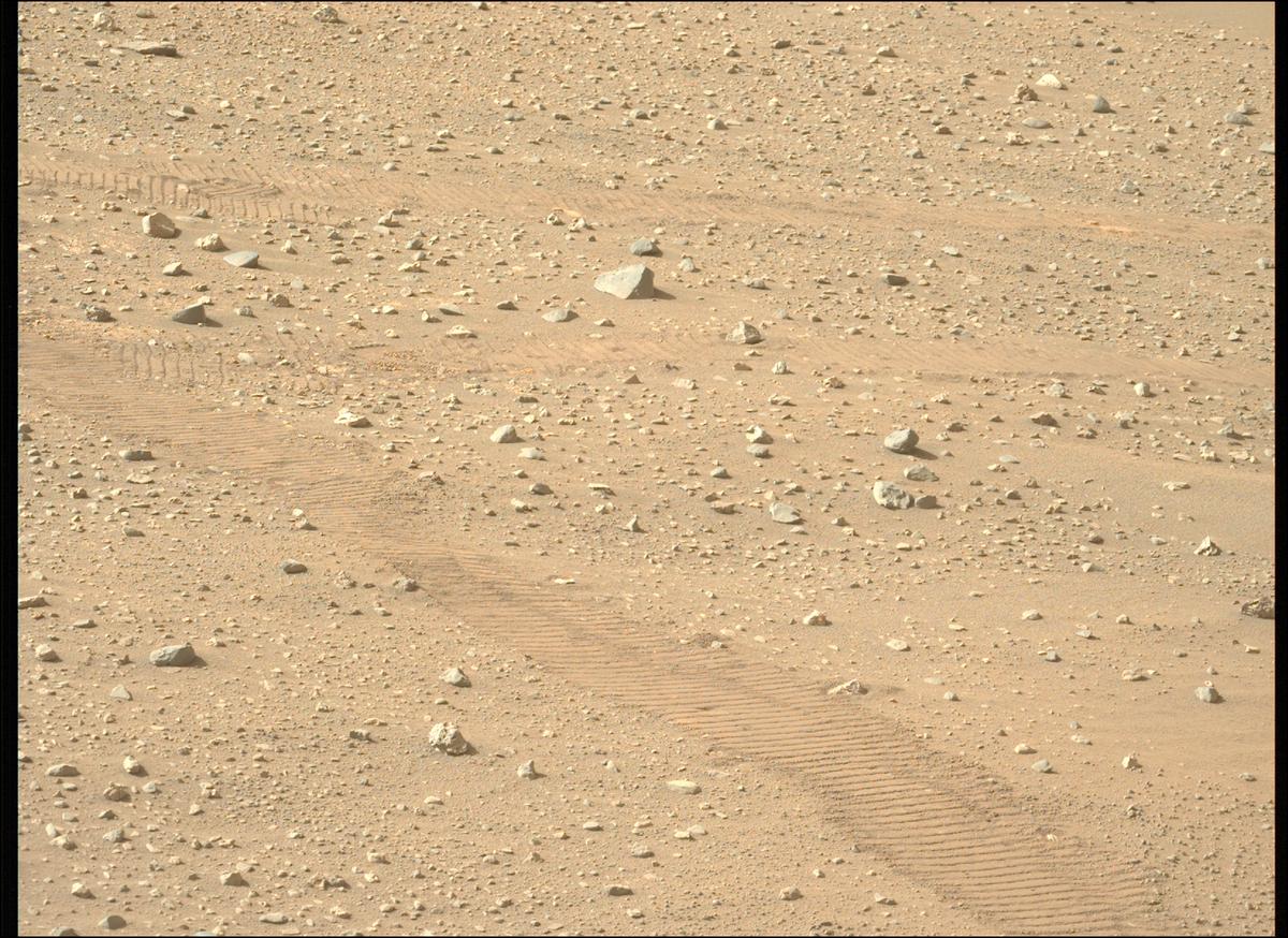 This image was taken by MCZ_LEFT onboard NASA's Mars rover Perseverance on Sol 552