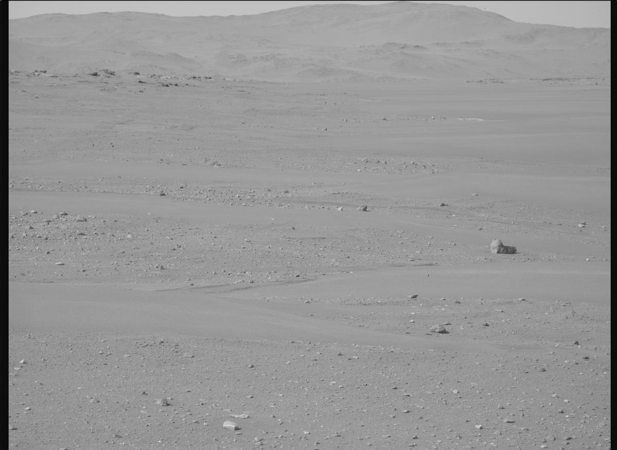 This image was taken by MCZ_RIGHT onboard NASA's Mars rover Perseverance on Sol 552