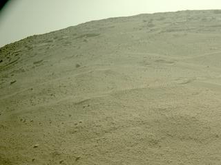 View image taken on Mars, Mars Perseverance Sol 555: Right Navigation Camera (Navcam)