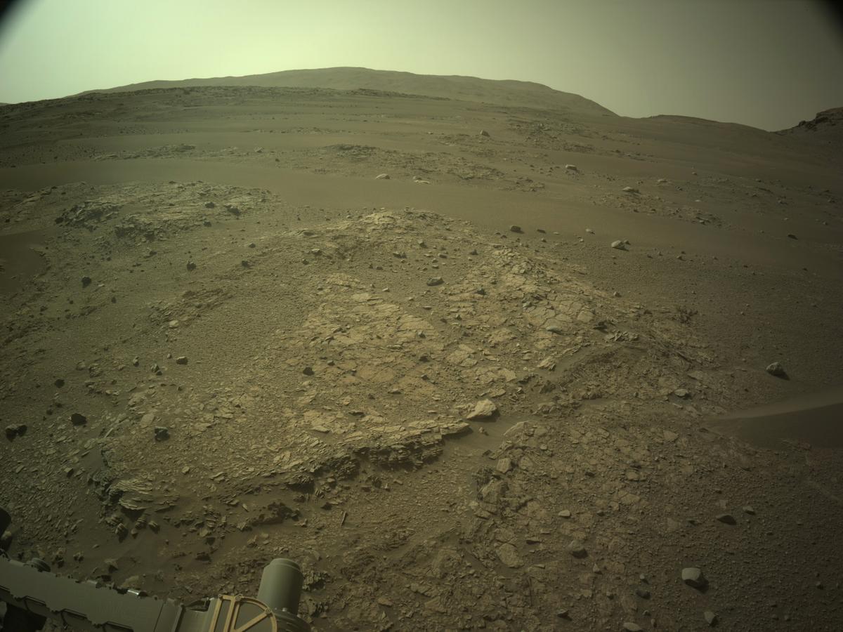 This image was taken by NAVCAM_RIGHT onboard NASA's Mars rover Perseverance on Sol 556