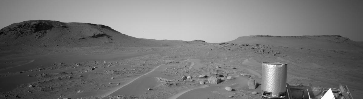 This image was taken by NAVCAM_LEFT onboard NASA's Mars rover Perseverance on Sol 558