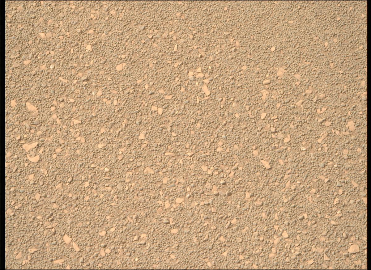 This image was taken by MCZ_RIGHT onboard NASA's Mars rover Perseverance on Sol 561