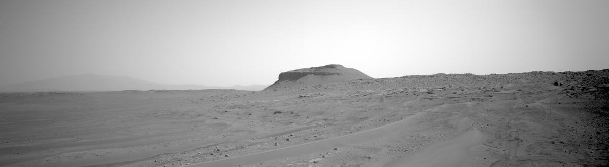 This image was taken by NAVCAM_LEFT onboard NASA's Mars rover Perseverance on Sol 563