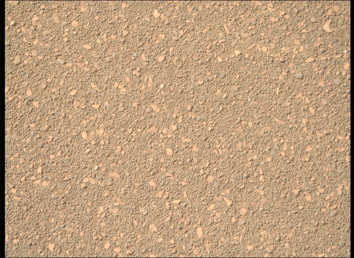 This image was taken by MCZ_RIGHT onboard NASA's Mars rover Perseverance on Sol 563
