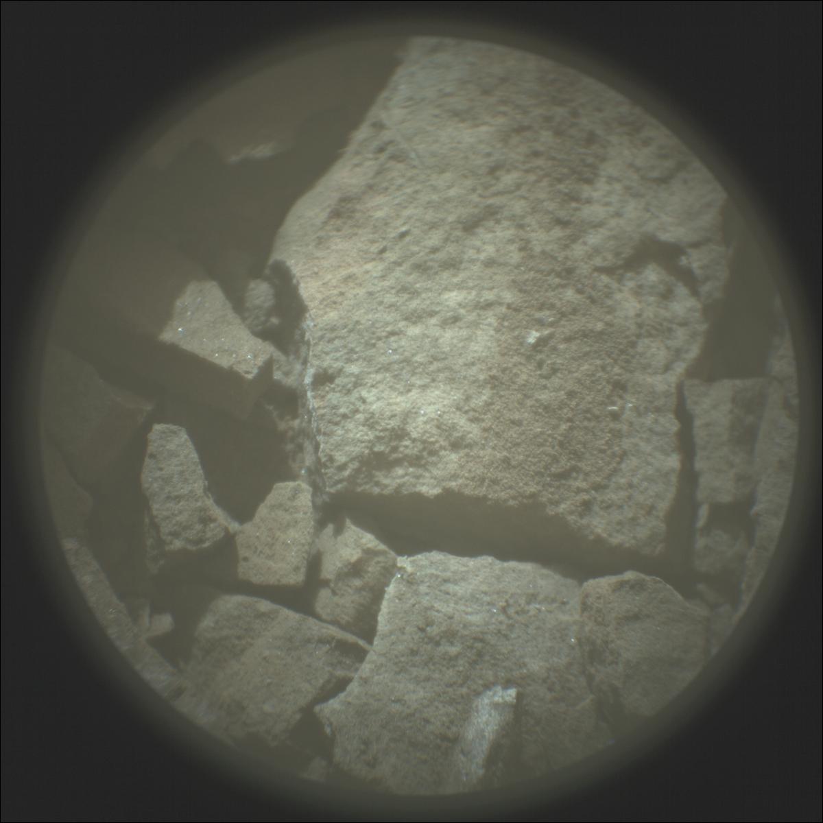 This image was taken by SUPERCAM_RMI onboard NASA's Mars rover Perseverance on Sol 565