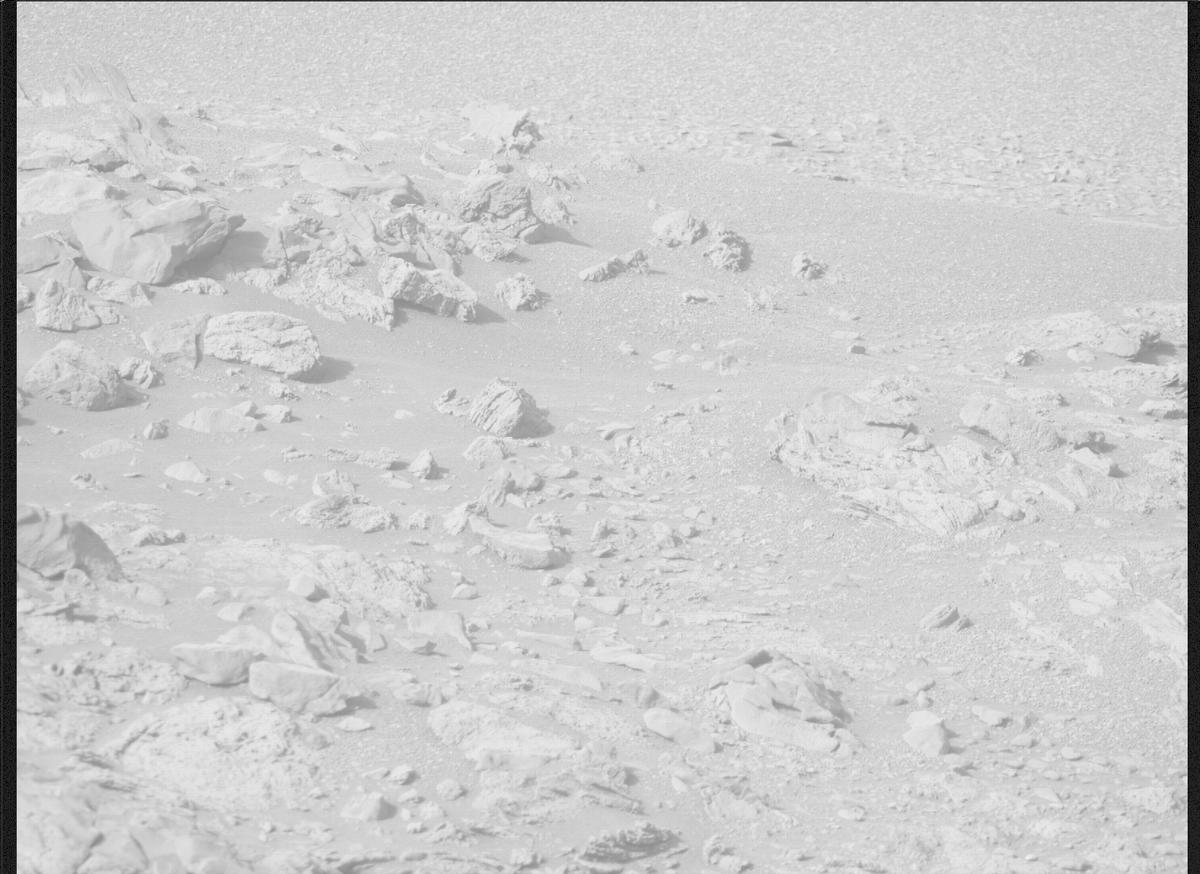 This image was taken by MCZ_RIGHT onboard NASA's Mars rover Perseverance on Sol 565