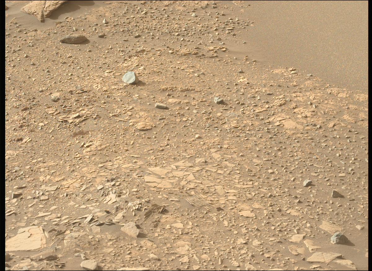 This image was taken by MCZ_LEFT onboard NASA's Mars rover Perseverance on Sol 566