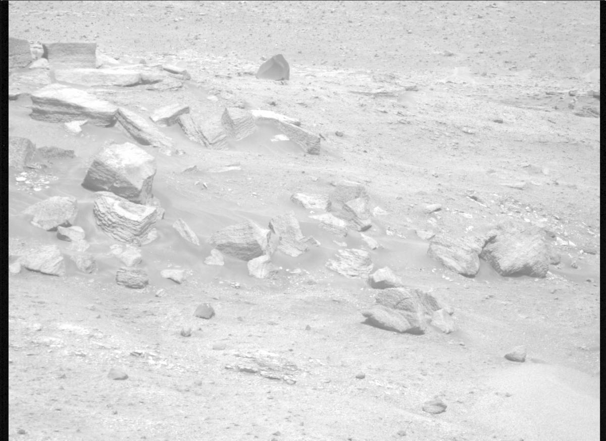 This image was taken by MCZ_RIGHT onboard NASA's Mars rover Perseverance on Sol 567