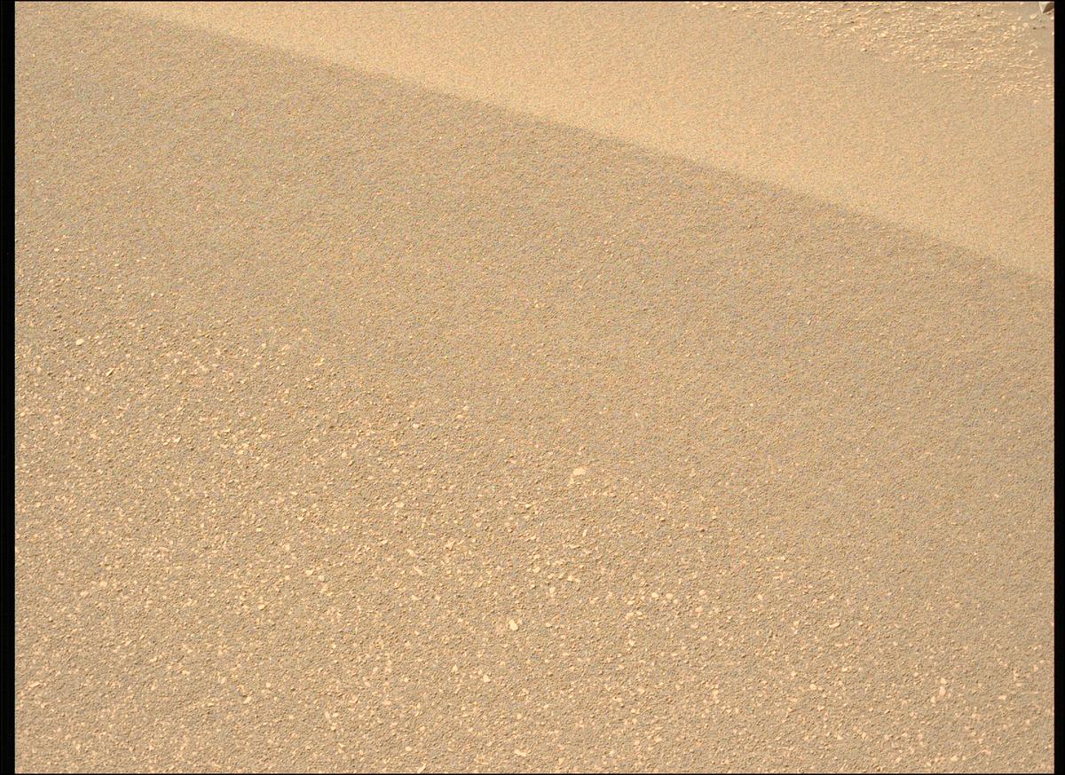 This image was taken by MCZ_LEFT onboard NASA's Mars rover Perseverance on Sol 569